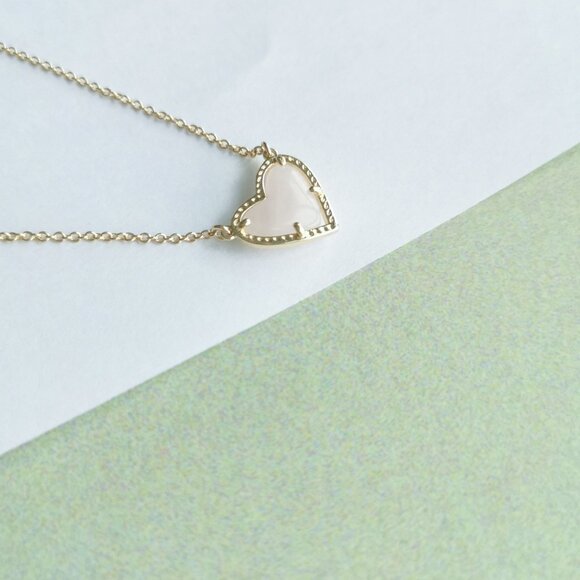 Kendra Scott Ari Heart Rose Quartz Necklace - Gold - Picture 3 of 4